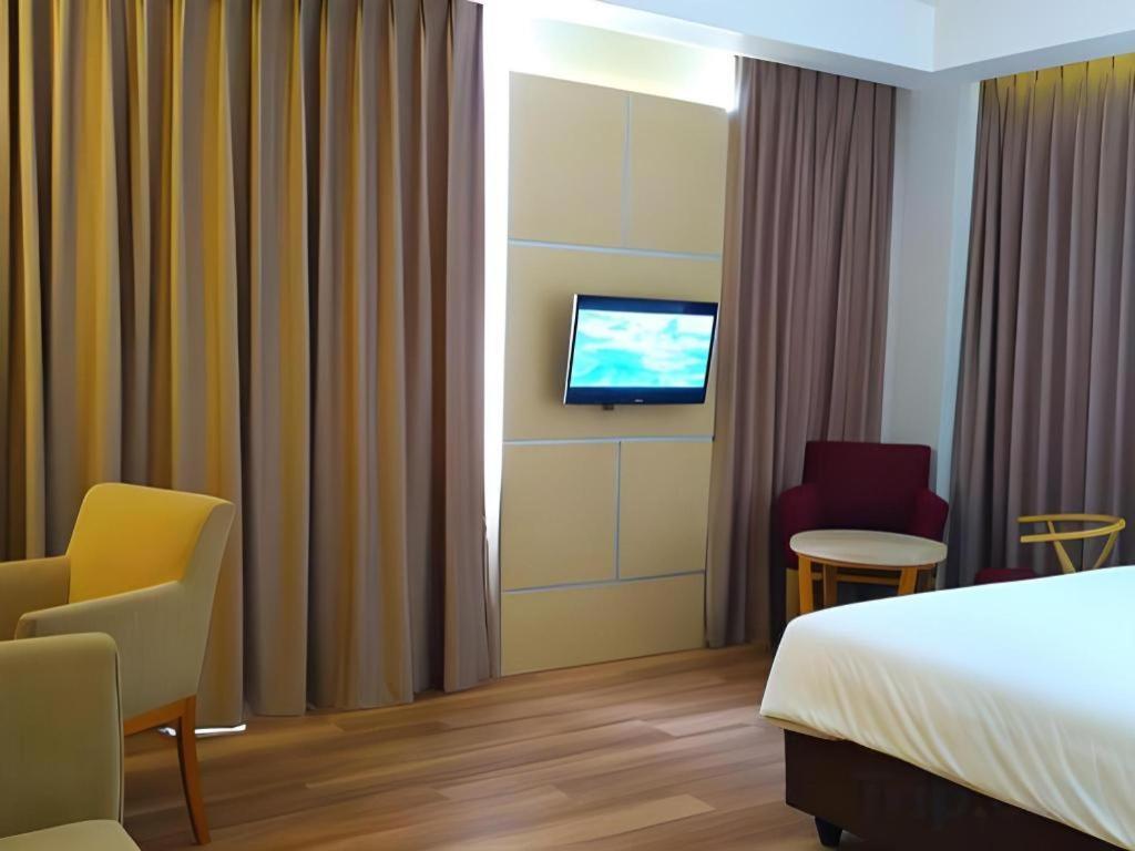 Horison Hotel Sukabumi Dış mekan fotoğraf